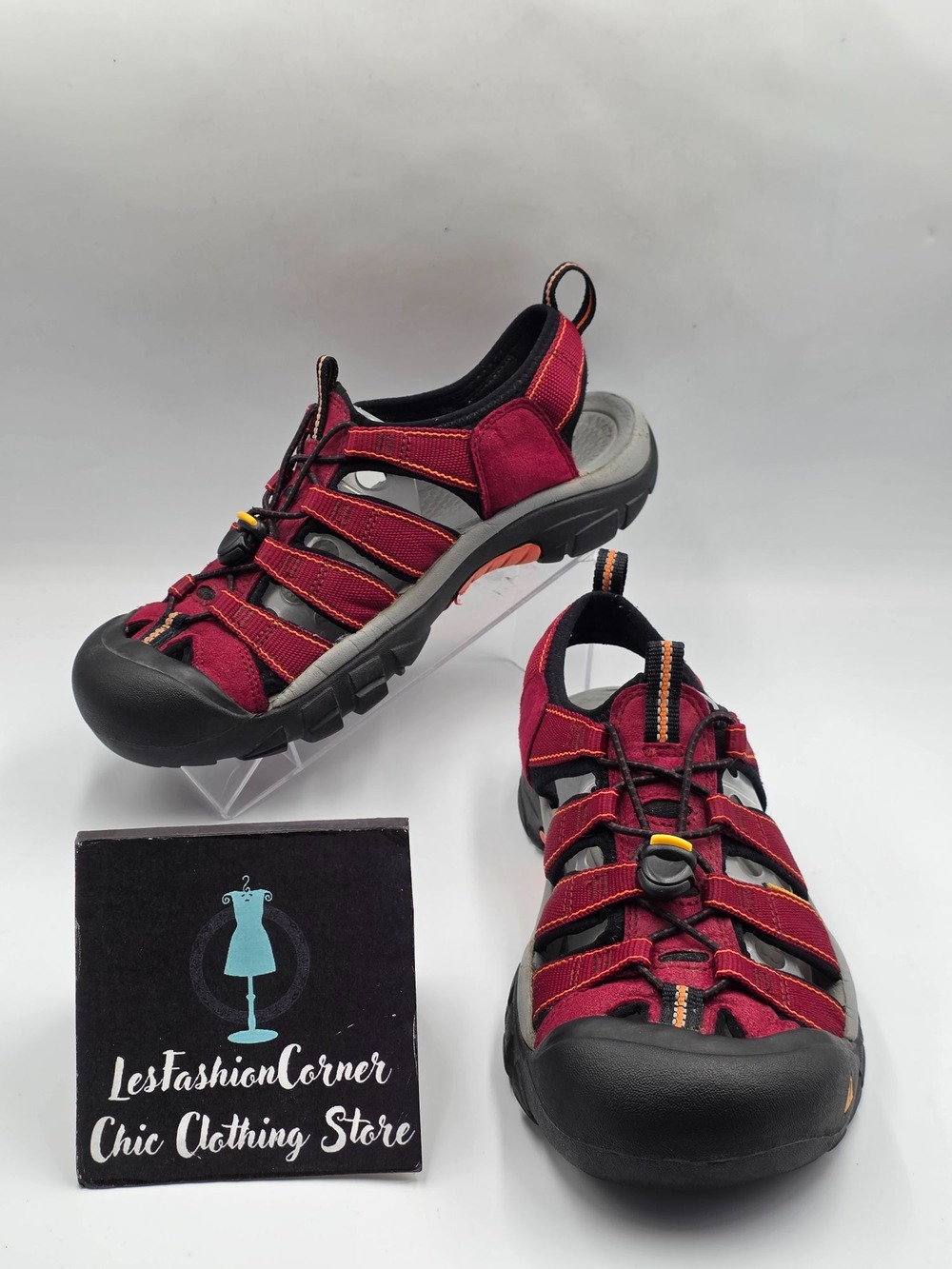 KEEN Women's Red Black Newport H2 Outdoor Waterproof Hiking Sandals Size 11 4007
